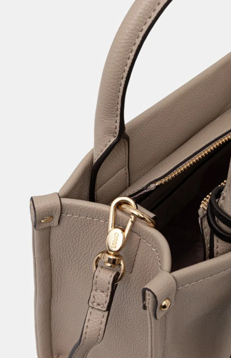 Immagine 2025-12-03 161653